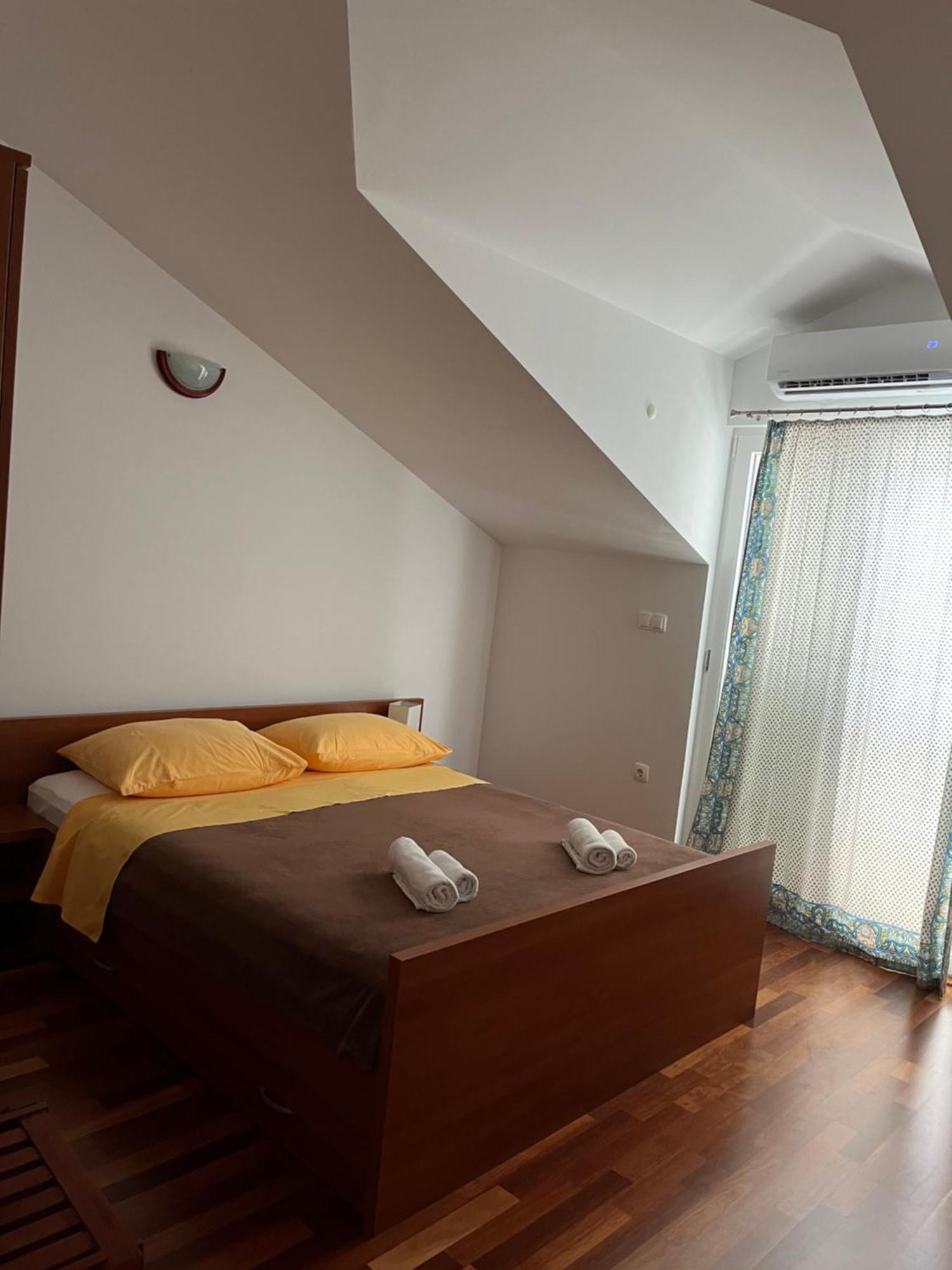 Apartments Bernarda Sumpetar Extérieur photo