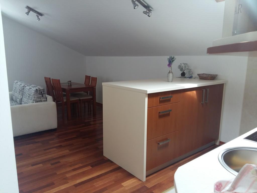 Apartments Bernarda Sumpetar Extérieur photo